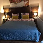 Plejady Alloggio in famiglia *